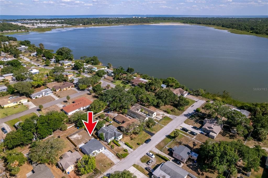 2704 18TH STREET S ST PETERSBURG, FL 33712