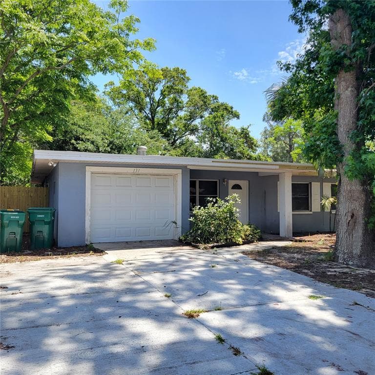131 E VIRGINIA LANE CLEARWATER, FL 33759