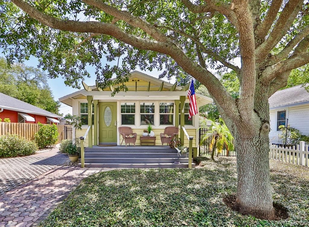 2814 CLINTON STREET S GULFPORT, FL 33707