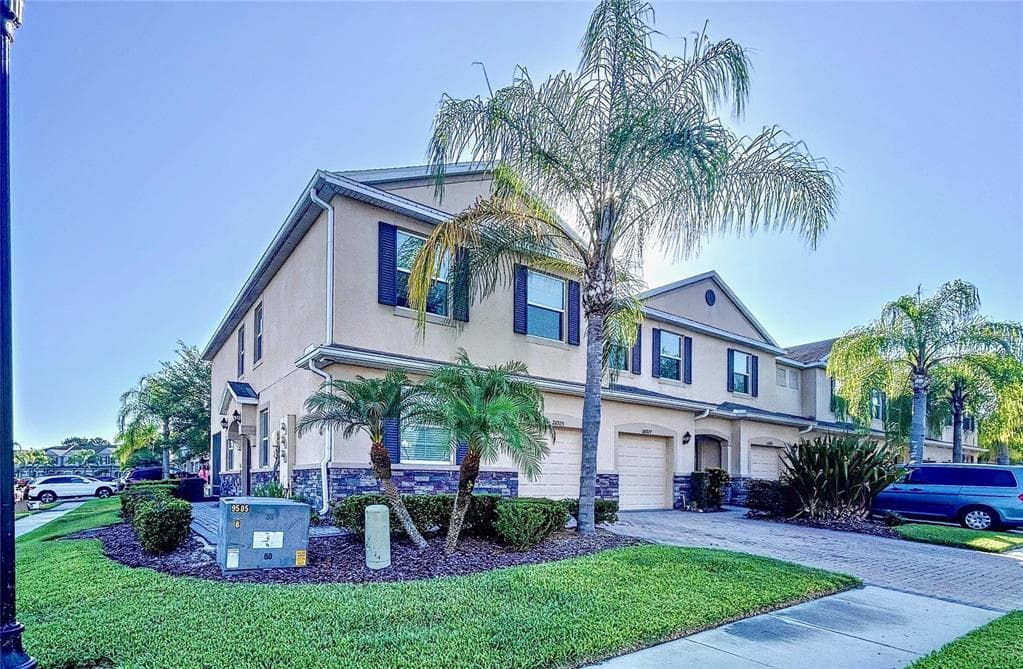 26925 JUNIPER BAY DRIVE WESLEY CHAPEL, FL 33544