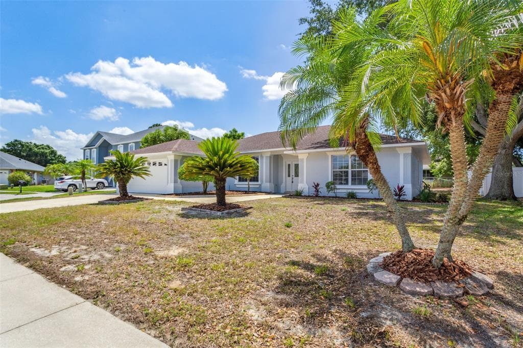 131 EVERGREEN DRIVE AUBURNDALE, FL 33823