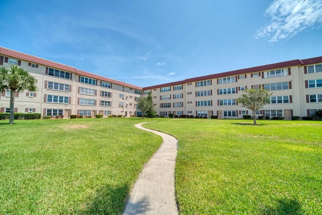 9950 62ND TERRACE N UNIT 108 ST PETERSBURG, FL 33708