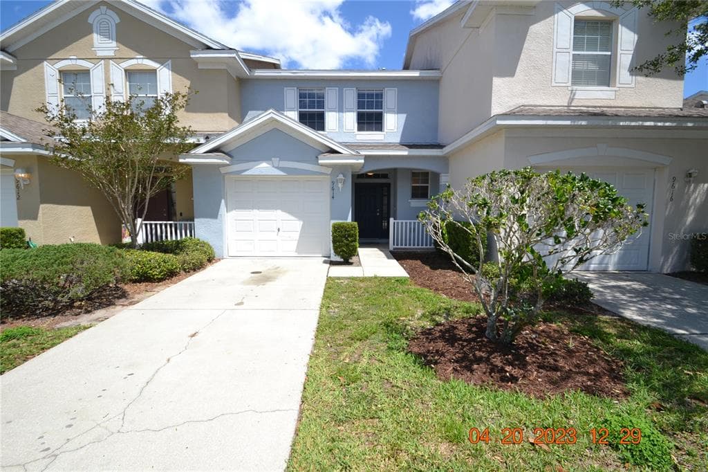 9614 CARLSDALE DRIVE RIVERVIEW, FL 33578