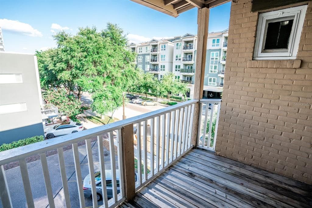 360 4TH STREET S UNIT 18 ST PETERSBURG, FL 33701