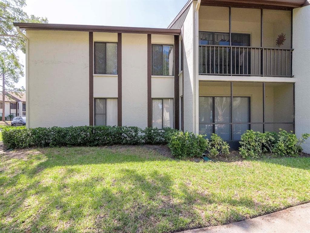 2643 PINE RIDGE WAY S UNIT C2 PALM HARBOR, FL 34684