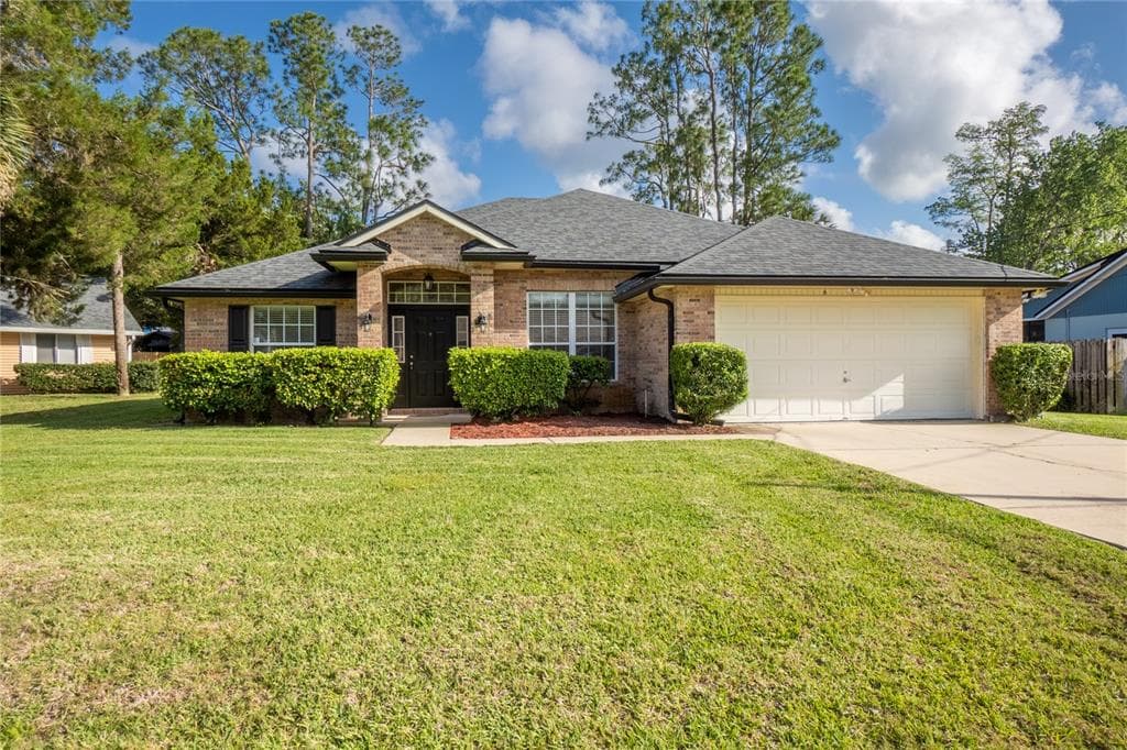 6 BRADLEY PLACE PALM COAST, FL 32137