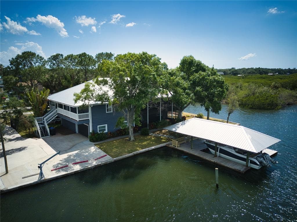 9901 BAY DRIVE GIBSONTON, FL 33534