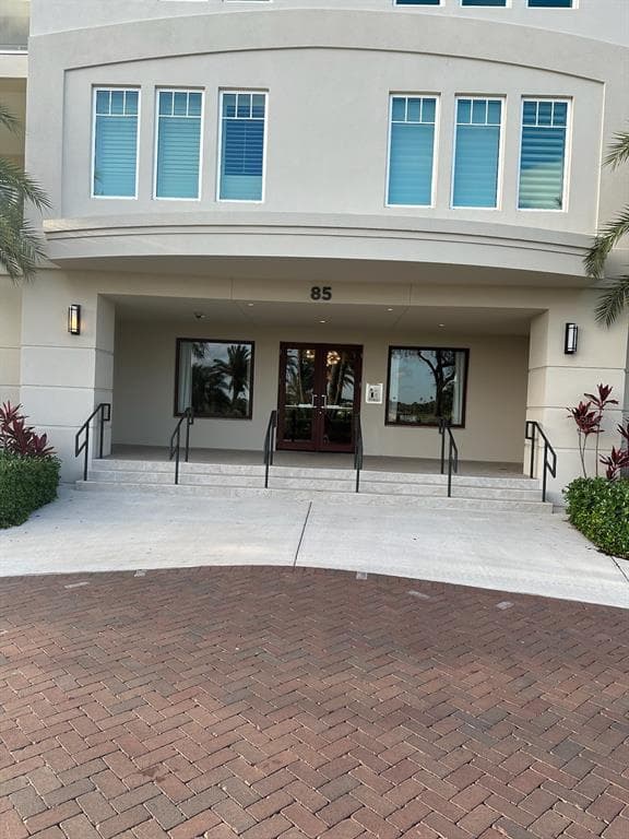 85 BELLEVIEW BOULEVARD UNIT 404 BELLEAIR, FL 33756
