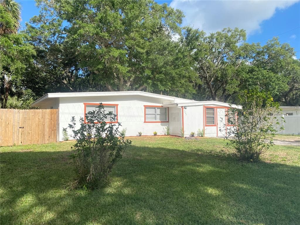 7242 OELSNER STREET NEW PORT RICHEY, FL 34652