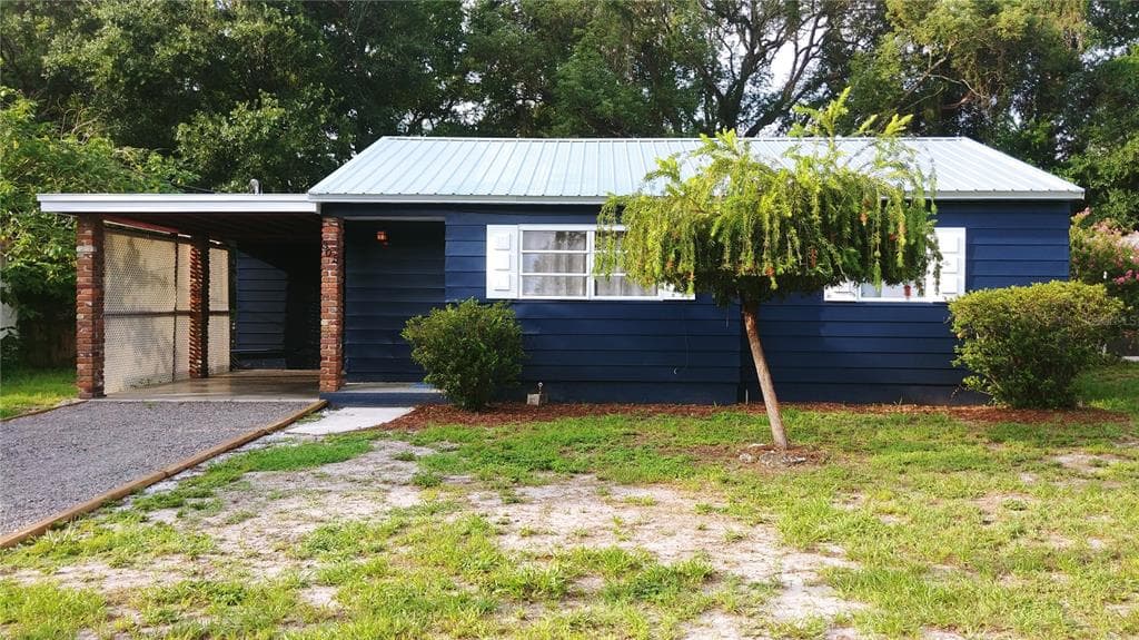 305 E HYDRANGIA STREET TAMPA, FL 33612