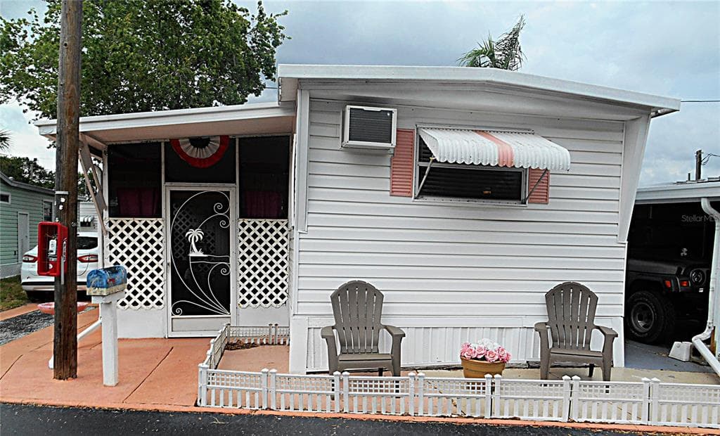 7801 34TH AVENUE N UNIT 54 ST PETERSBURG, FL 33710