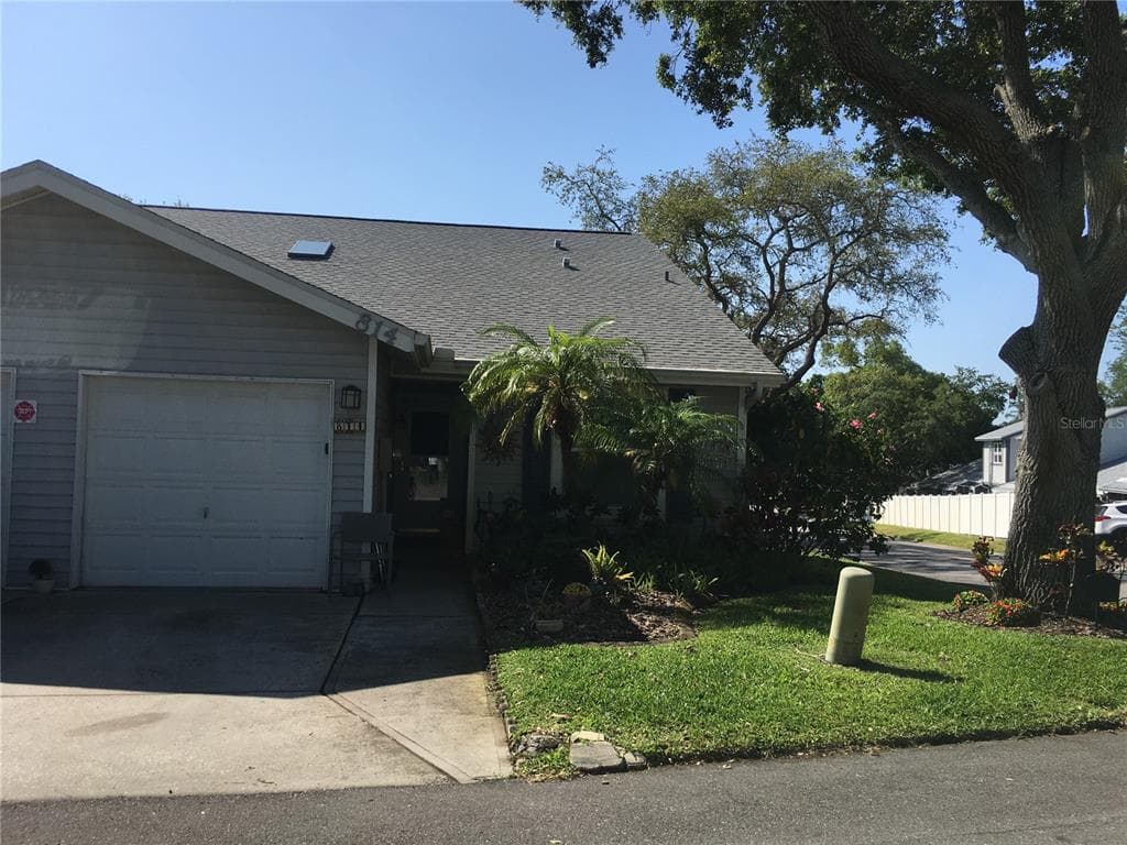 39650 US HIGHWAY 19 N UNIT 814
