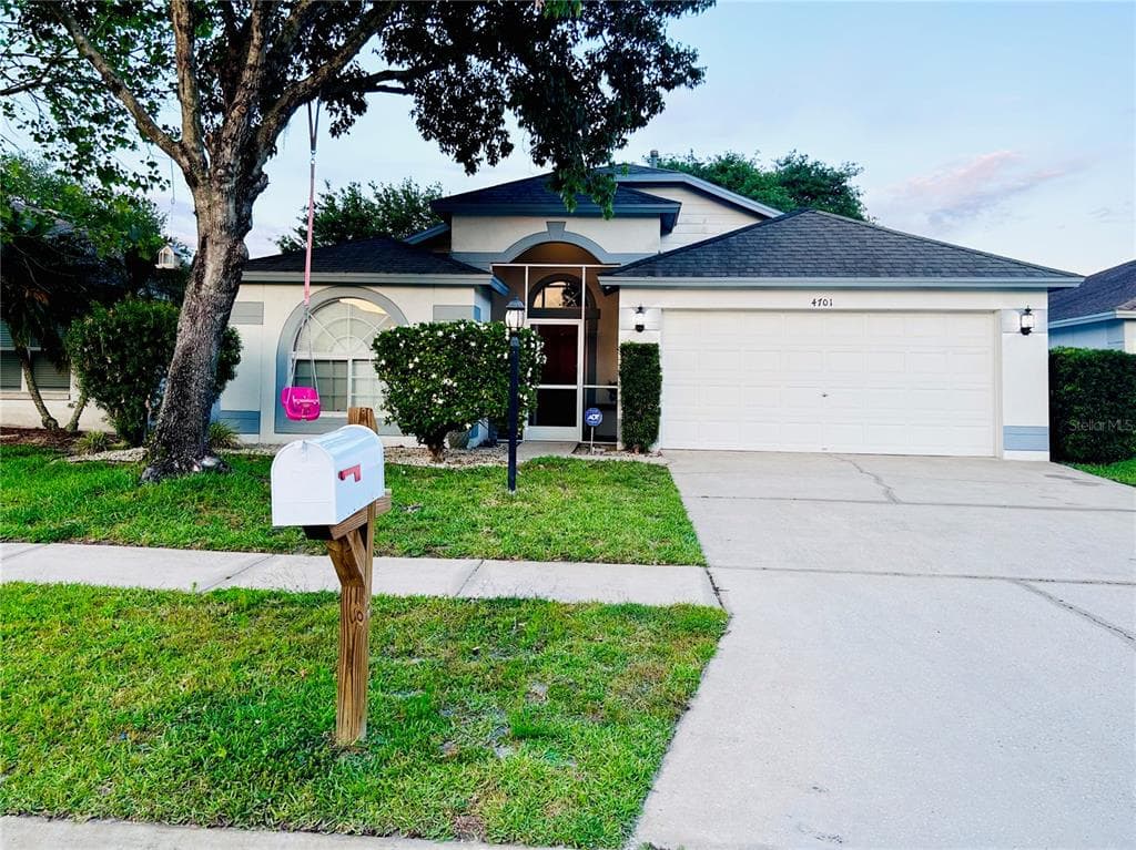 4701 ROUNDVIEW COURT LAND O LAKES, FL 34639