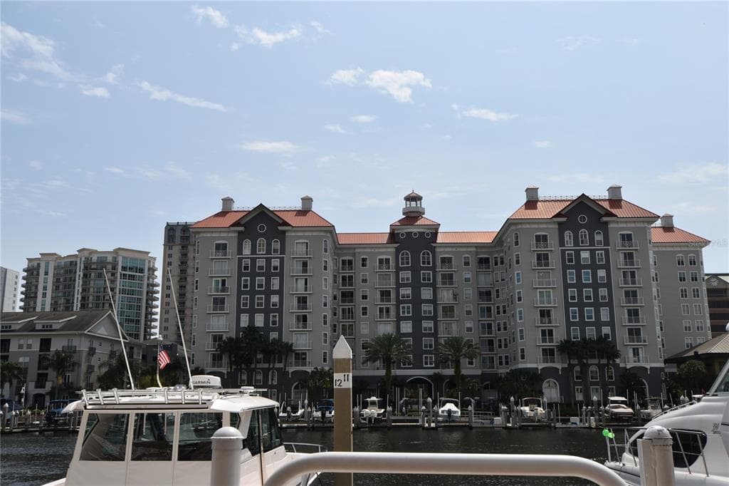 700 S HARBOUR ISLAND BOULEVARD UNIT 818 TAMPA, FL 33602