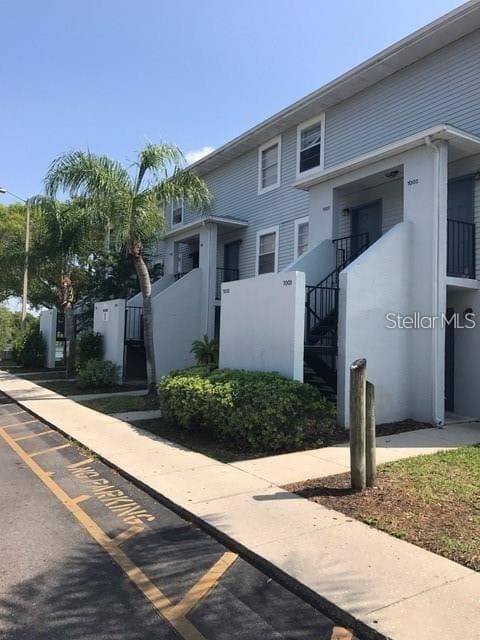 7109 E BANK DRIVE TAMPA, FL 33617