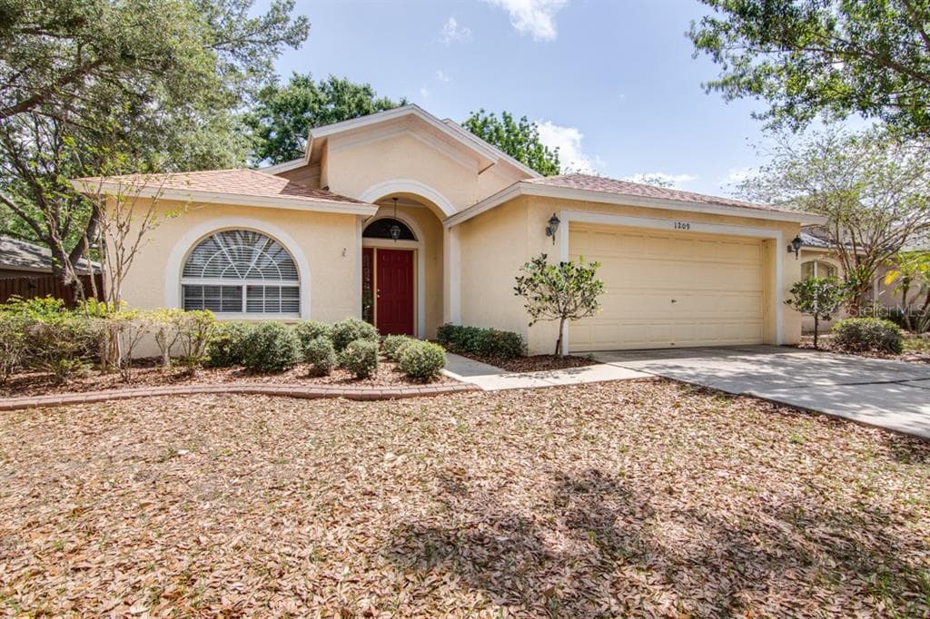 1209 PONGO LANE VALRICO, FL 33594