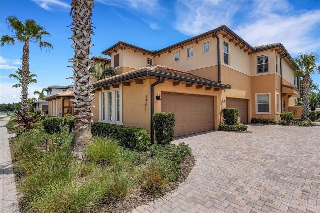 1243 RIVERSCAPE STREET UNIT D BRADENTON, FL 34208