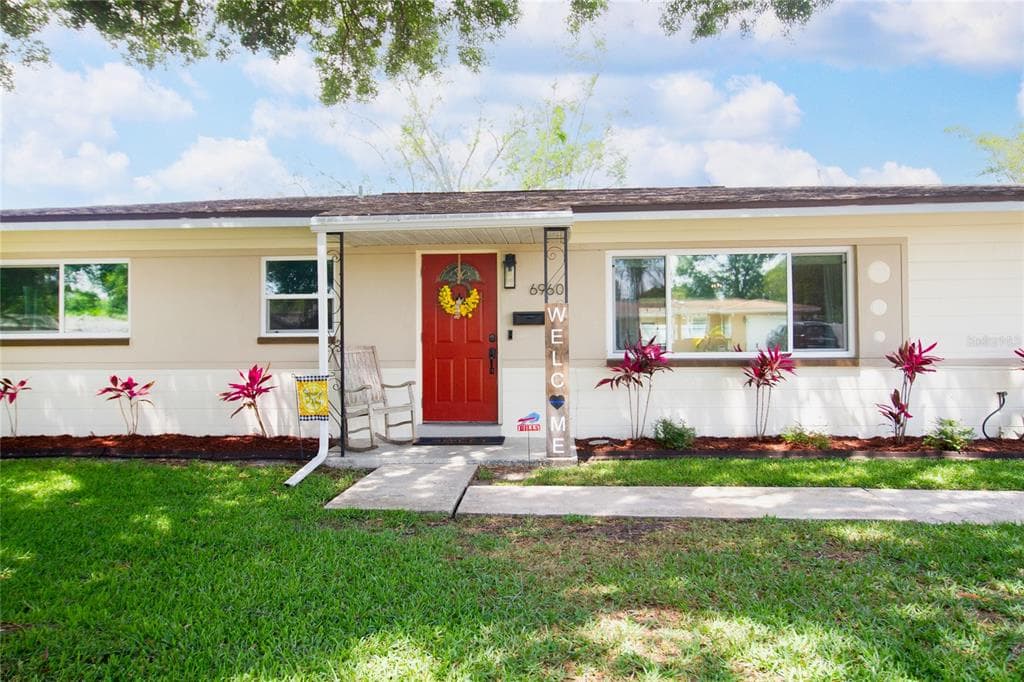 6960 17TH LANE N ST PETERSBURG, FL 33702