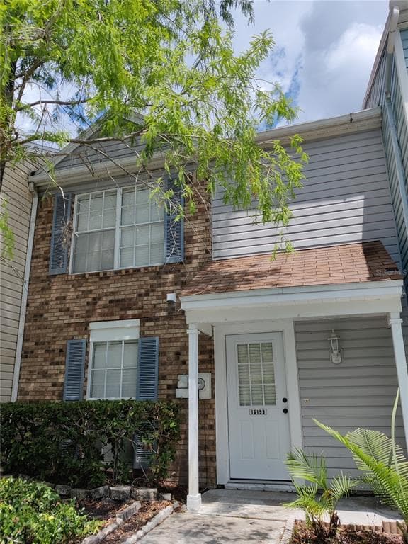 16193 RAMBLING VINE DRIVE E TAMPA, FL 33624