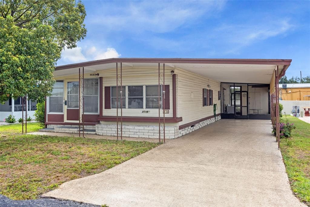 35160 ADA AVENUE ZEPHYRHILLS, FL 33541