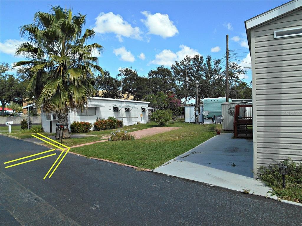 7801 34TH STREET N UNIT 30 ST PETERSBURG, FL 33710