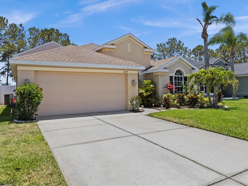 2614 HAWK ROOST COURT HOLIDAY, FL 34691