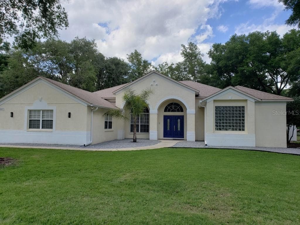 1523 RED PLUM HOLLOW DELAND, FL 32720