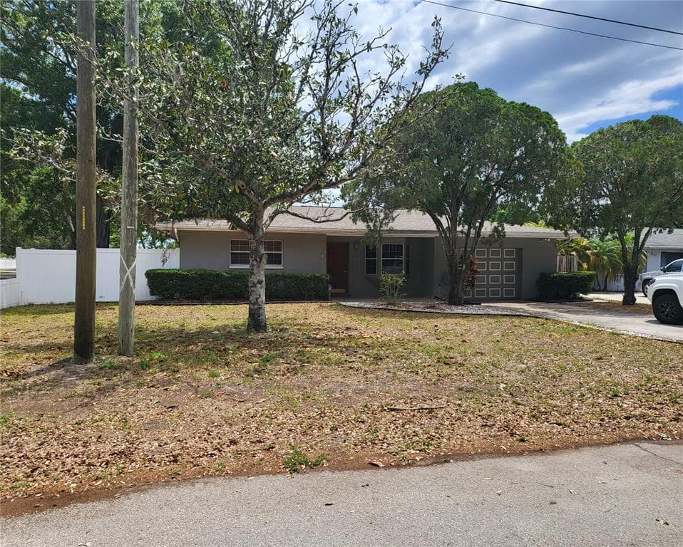 1601 SUMMERDALE DRIVE CLEARWATER, FL 33764