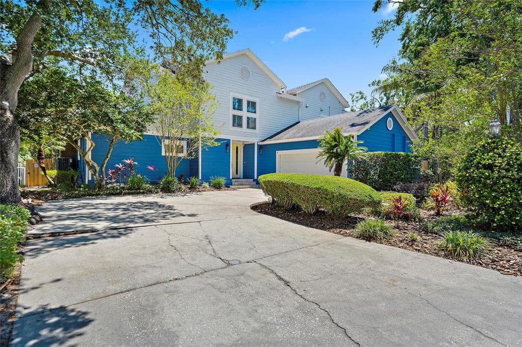 4704 W HERON LANE TAMPA, FL 33629