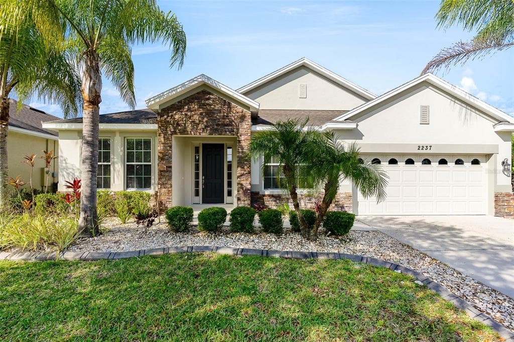 2237 OSPREY WOODS CIRCLE ORLANDO, FL 32820