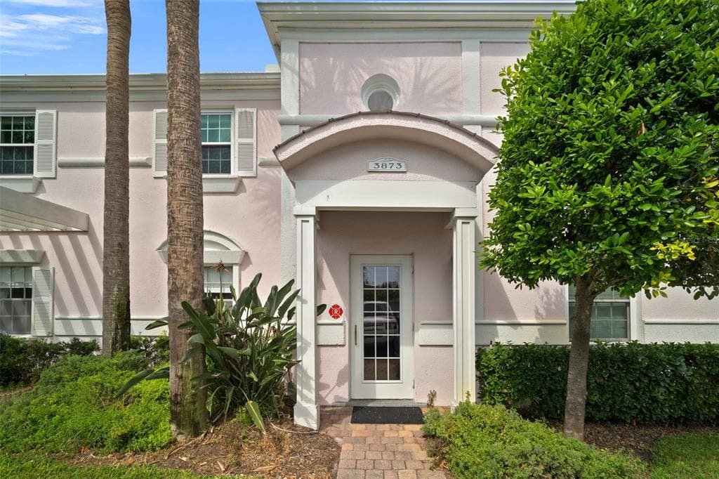 3873 POMPANO DRIVE SE UNIT C ST PETERSBURG, FL 33705