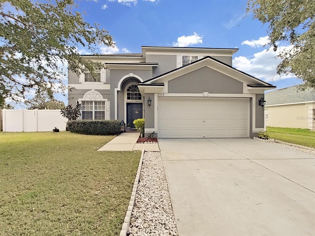 2713 QUEEN ALBERTA DRIVE