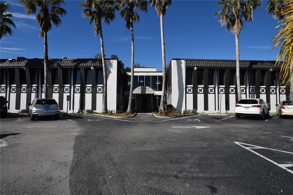 1200 N CENTRAL AVENUE UNIT 209A KISSIMMEE, FL 34741