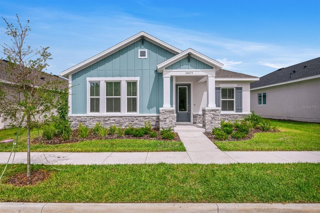 28673 HILLCREST VALLEY WESLEY CHAPEL, FL 33543