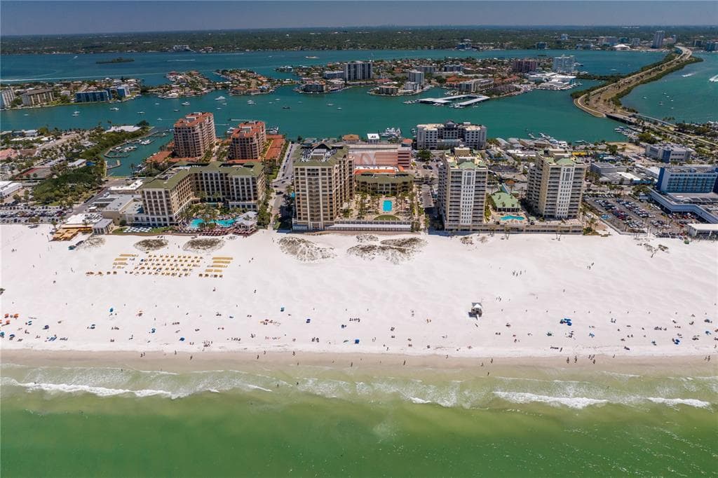 11 BAYMONT STREET UNIT 1505 CLEARWATER, FL 33767