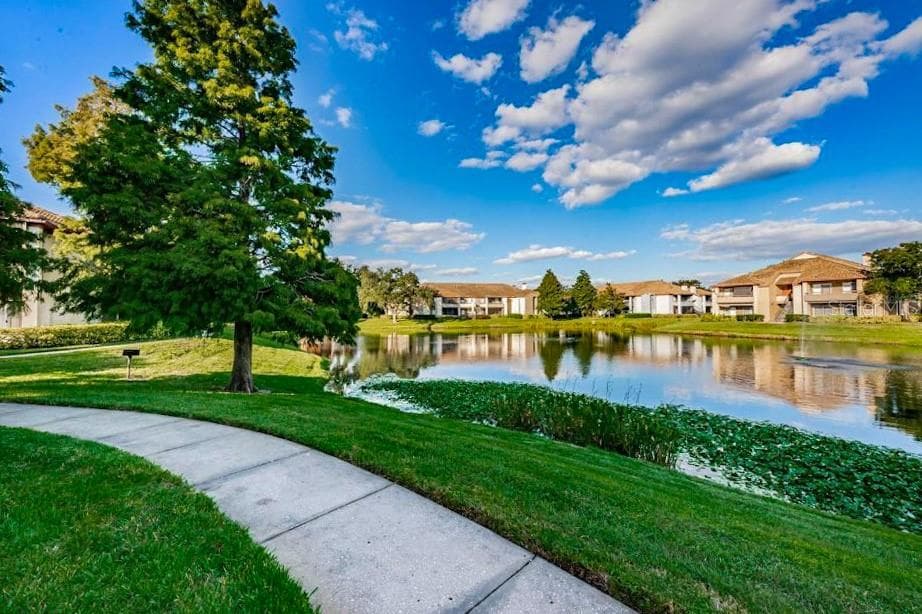 10263 GANDY BOULEVARD N UNIT 1909 ST PETERSBURG, FL 33702
