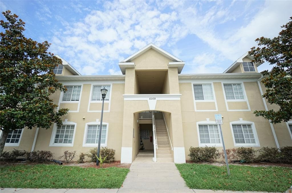 6009 SKYDALE WAY UNIT 102 RIVERVIEW, FL 33578