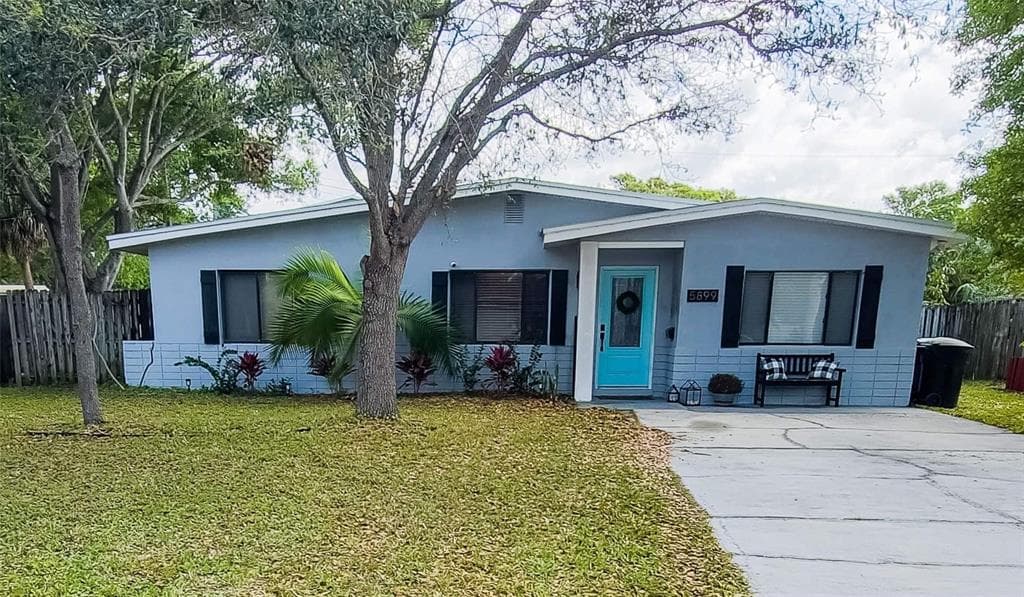 5899 12TH WAY N ST PETERSBURG, FL 33703