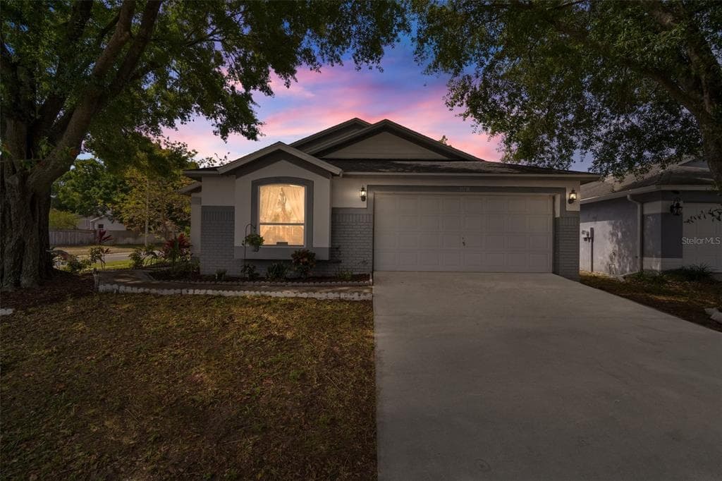 401 SAND RIDGE DRIVE