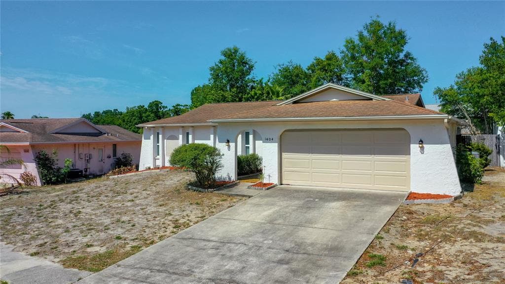 1404 HOLLOW OAK LANE TARPON SPRINGS, FL 34689