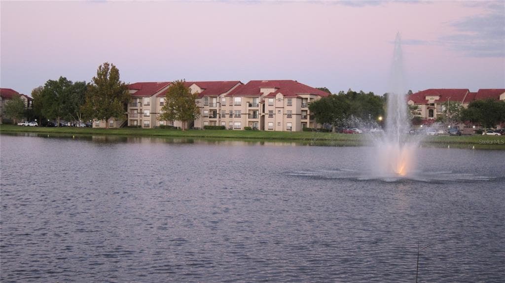 18106 PEREGRINES PERCH PLACE UNIT 5311 LUTZ, FL 33558