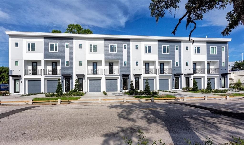 1520 N PIERCE STREET UNIT 4 TAMPA, FL 33602