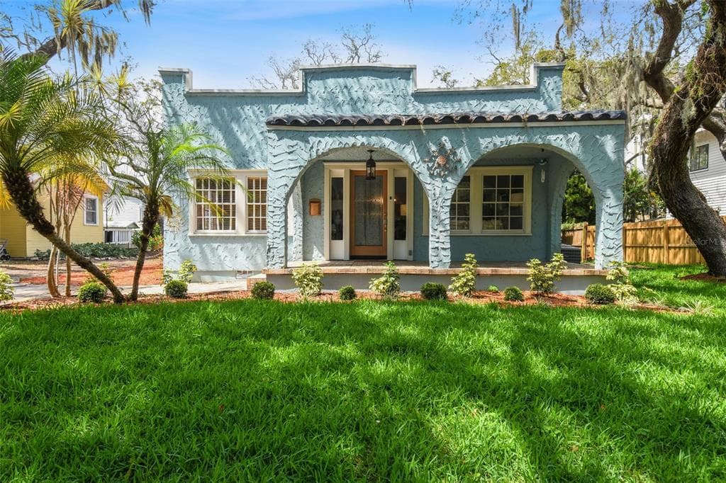 3013 W HARBOR VIEW AVENUE TAMPA, FL 33611