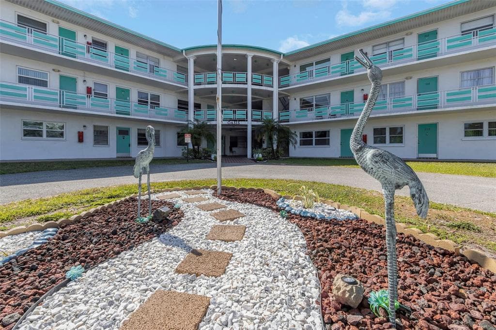 1900 59TH AVENUE N UNIT 118 ST PETERSBURG, FL 33714