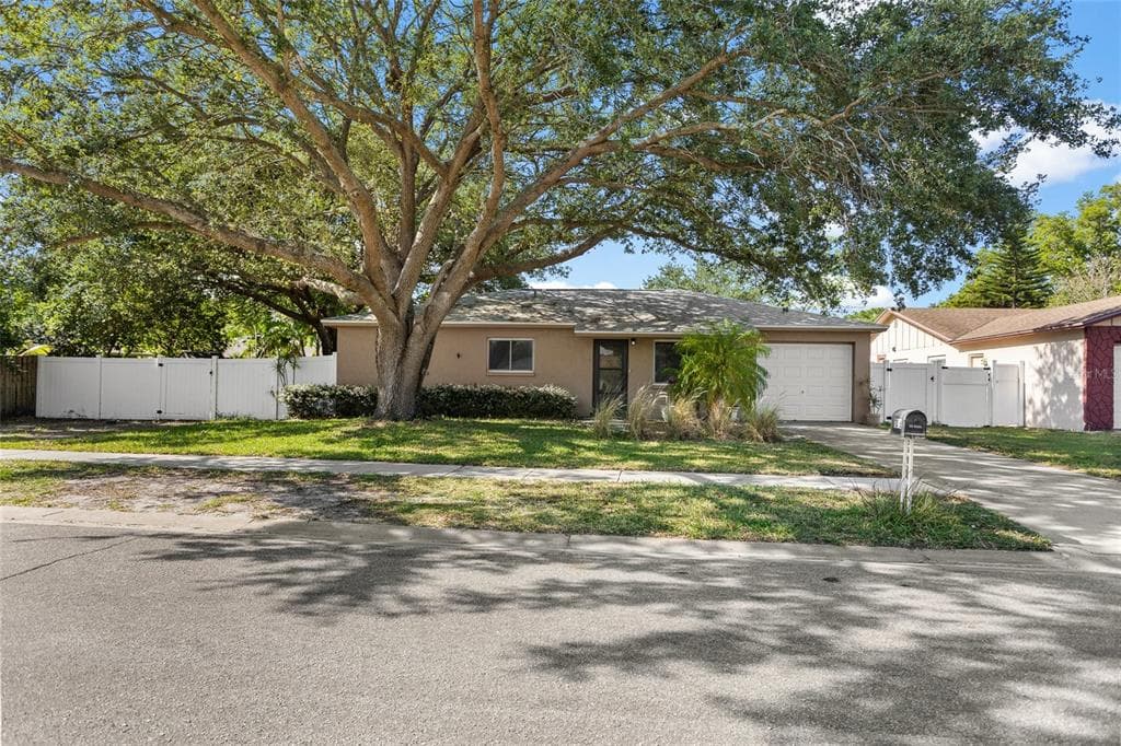 7036 ORKNEY AVENUE N ST PETERSBURG, FL 33709