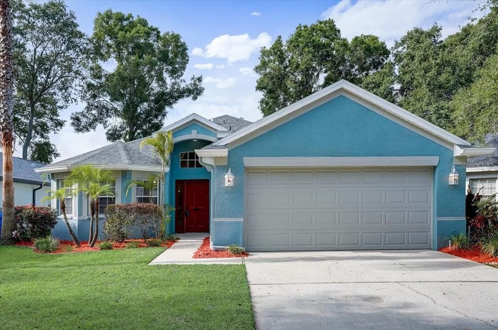 4612 WHISPERING WIND AVENUE TAMPA, FL 33614