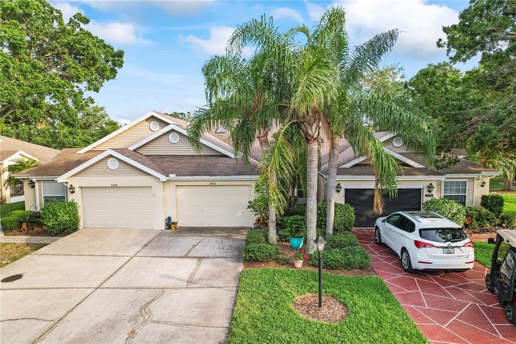 2410 NANTUCKET FIELD WAY UNIT 41 SUN CITY CENTER, FL 33573
