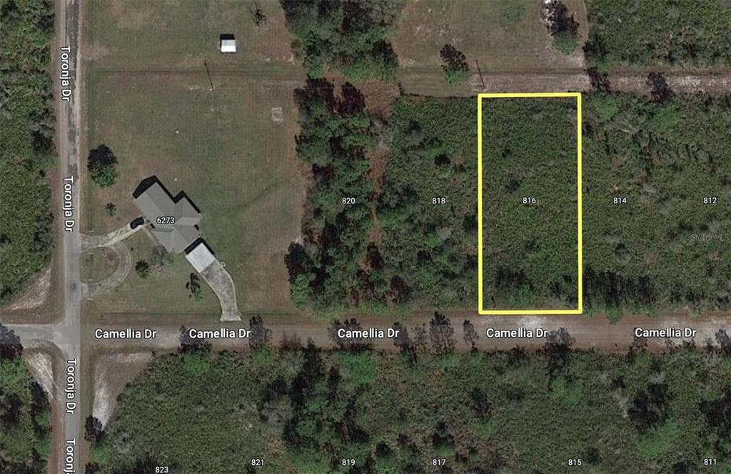 816 CAMELLIA DRIVE INDIAN LAKE ESTATES, FL 33855