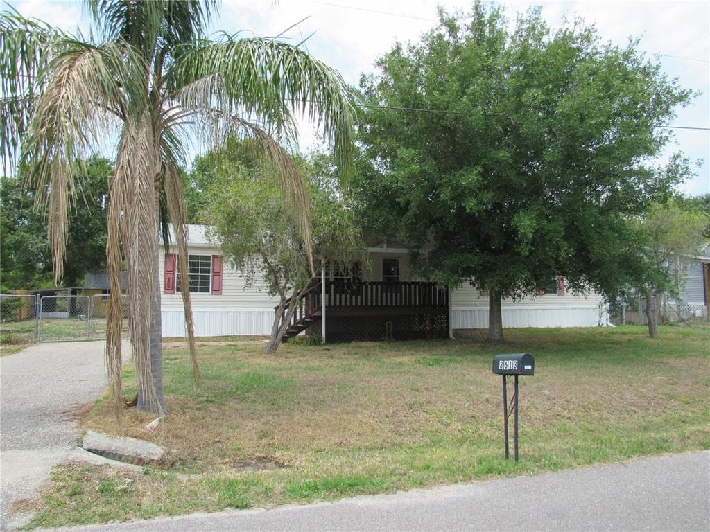 3613 NAZIMOVA AVENUE RUSKIN, FL 33570
