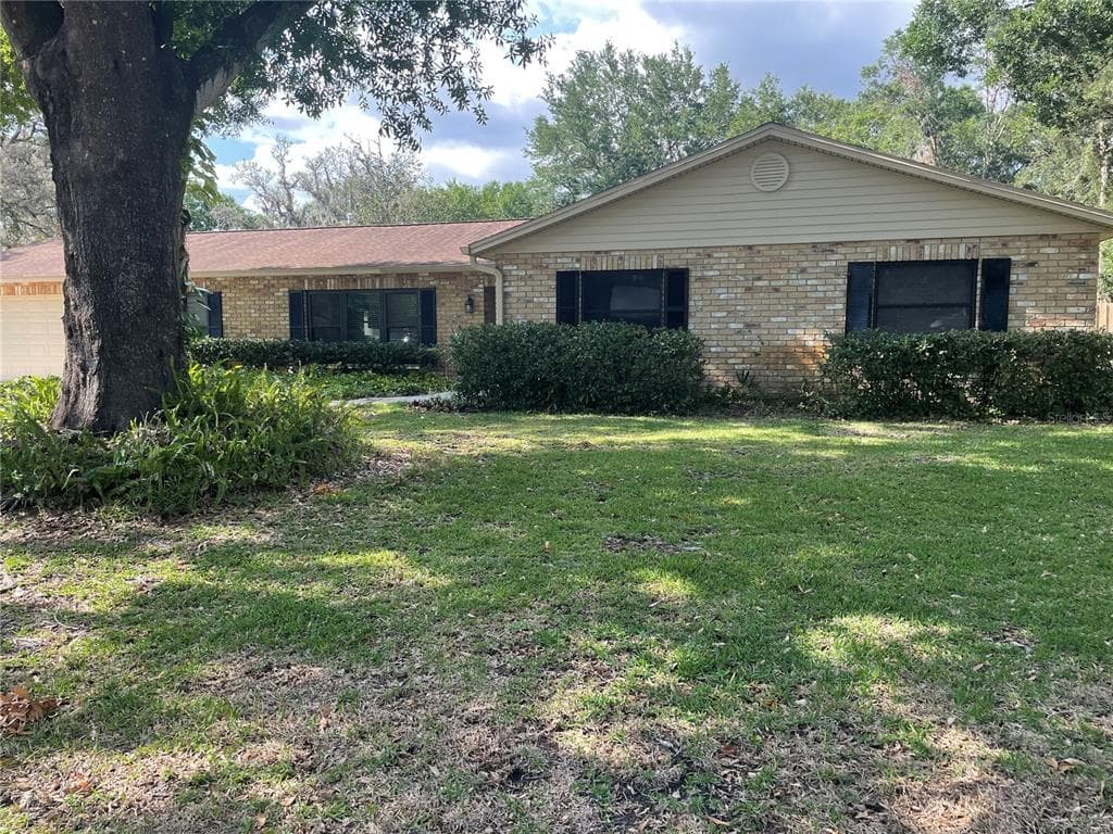 612 GREENBRIAR DRIVE BRANDON, FL 33511
